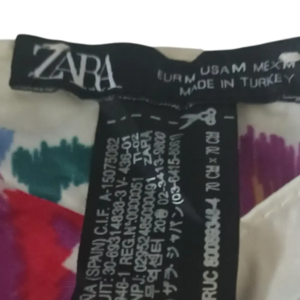 Zara Square Floral Scarf – 27” x 27”